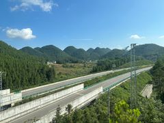 -蝶舞清江·恩施地心谷景区
