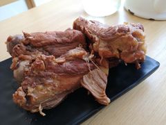 招牌酱大骨-关东小磨东北菜(上海长风大悦城店)