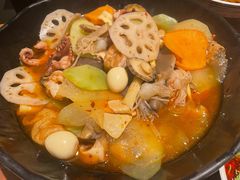 -万记麻辣烫国展总店