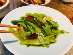 清炒芦笋尖-窄巷子陕菜馆·地道陕西菜(粉巷店)