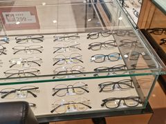 -博士眼镜(东莞东湖花园店)