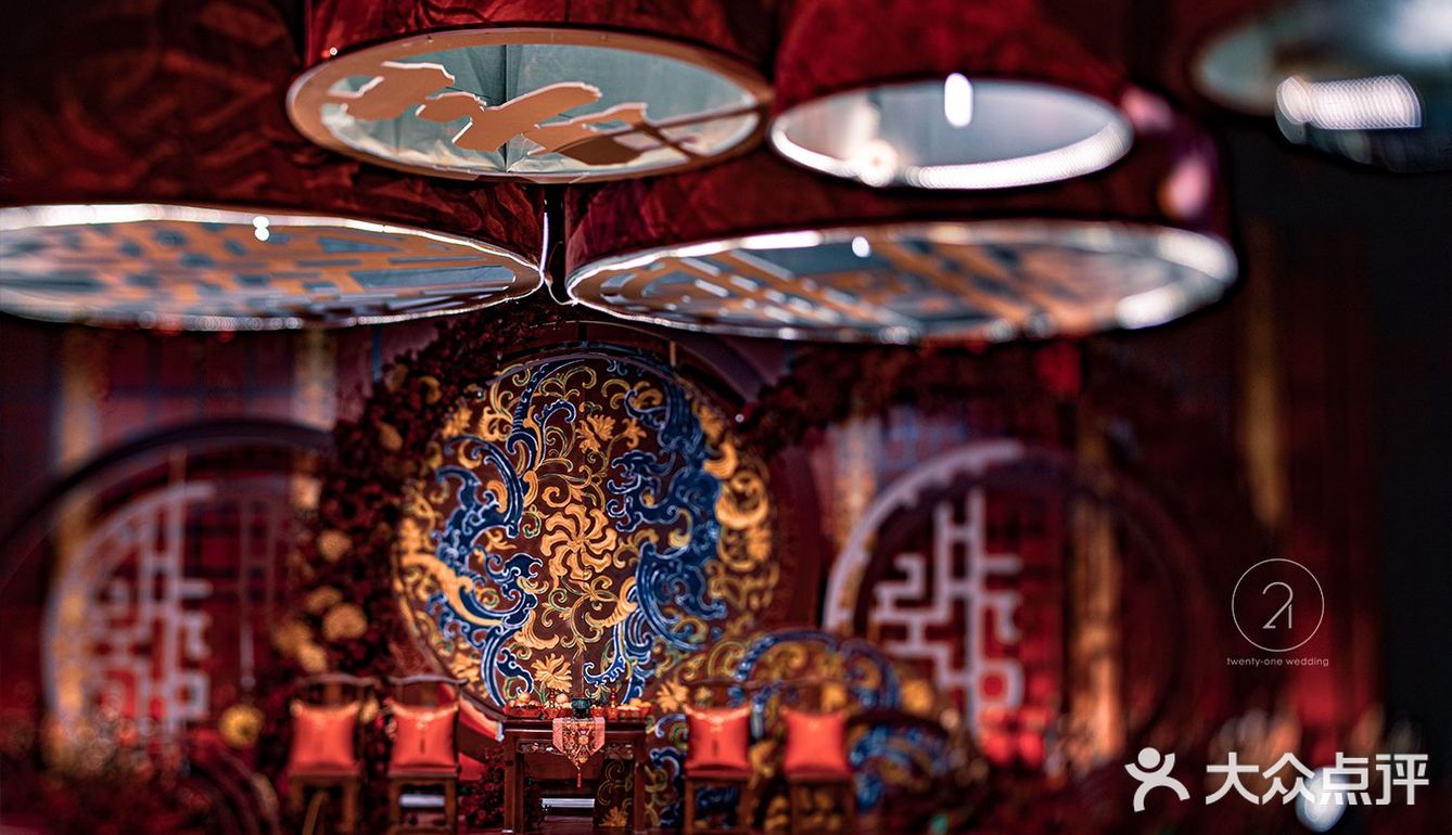 别再做烂大街婚礼了，小众婚礼挺有意思的。