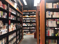 -SISYPHE BOOKS西西弗书店(龙湖滨江天街店)
