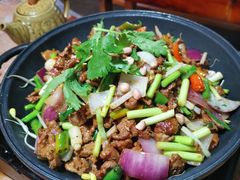 干锅带皮黄牛肉-古城苗家土菜馆(河景餐厅店)