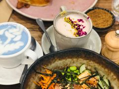 -FLOVIE FLORIST CAFE