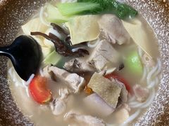-蒙自源米线(虎门国际购物中心店)