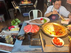 牛油金汤鸳鸯锅-九鼎轩脆毛肚火锅(南京东路店)