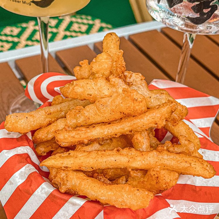 跨越整个郑州也要来吃的碳烤肉 但丁市集给的浪漫