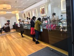 -VENCHI 闻绮(上海佛罗伦萨小镇店)