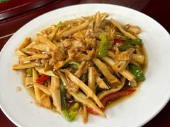 -万佛湖许老大铁锅鱼(黑金冠店)
