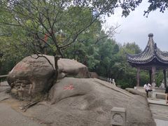 -灵岩山风景区