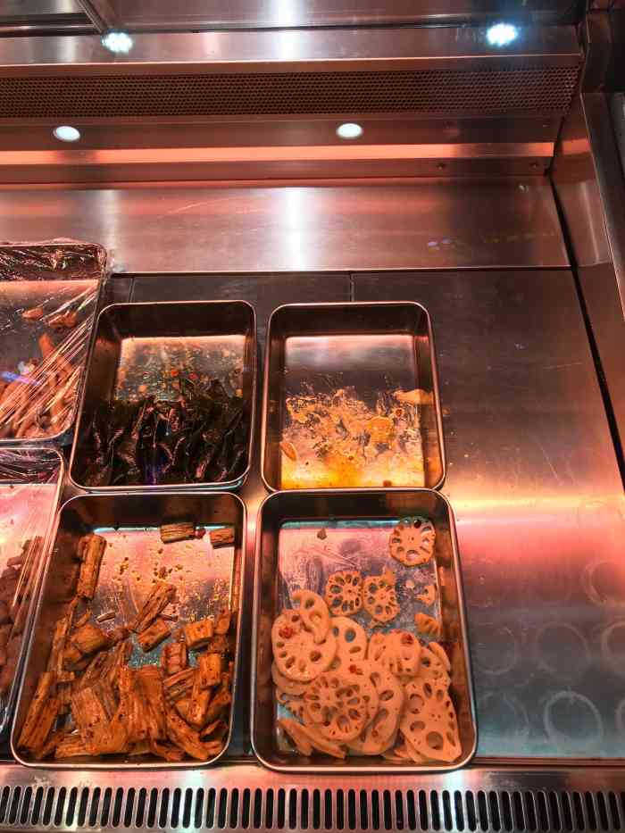卤阿卤小鲜(t11店"t11负一楼的卤啊卤,之前朋友在别的店办.