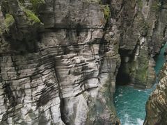 -蝶舞清江·恩施地心谷景区