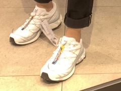 -SALOMON萨洛蒙(北京王府中环店)
