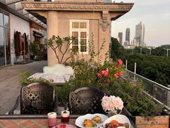 -花前月厦·海鲜餐厅(新领荟广场一店)