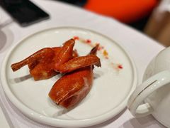 招牌玻璃皮乳鸽-北京厨房(SKP店)