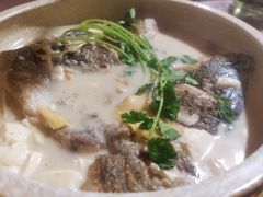 招牌鱼头汤-75幢私房菜馆