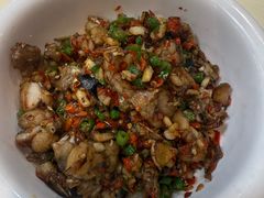 紫苏爆炒牛蛙-笨罗卜浏阳菜馆(龙华鹏润达店)