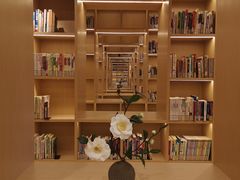 -漕河泾街道图书馆(漕河泾社区文化活动中心店)