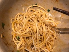 -亮亮面馆(经六路店)