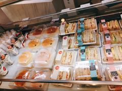 -85度C(生甜甜圈研究工坊·上海平凉店)