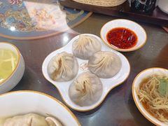 -笑来喜馄饨小笼工坊(通扬路店)