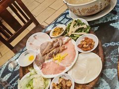 -桥香园云南过桥米线(金马碧鸡店)