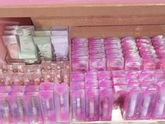 -名创优品(江南新地店)