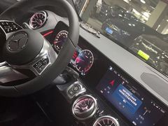 -上海星瀚奔驰4S店(红柳路店)