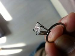 -威德钻石-克拉钻大本营(南京东路店)