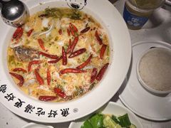 -江渔儿酸菜鱼(奥园广场金发购物中心店)