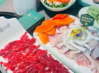 带闺蜜来吃养颜椰子鸡啦