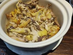 -民间瓦缸煨汤館(嵩山路店)