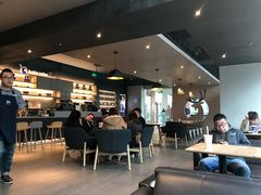 大堂-瑞幸咖啡(宝华国际广场店)