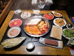 奔驰锅-大龙燚火锅(五一广场店)