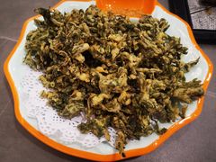香炸花椒芽-向外鱼乐·土菜·虹鳟鱼