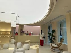 -SALON DE VANHADA