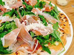 -城市大道红炉披萨烘焙坊