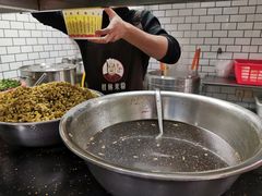 -覃肥叔桂林米粉(粮道街店)