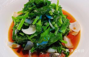 Scallion Oil Lily Bulb Stir-Fried with Bean Sprouts