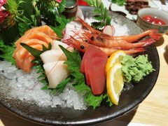 -枝魯枝魯自助料理