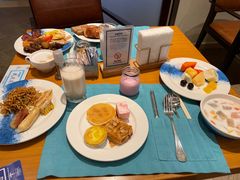 -亚龙湾希尔顿自助餐厅·海鲜·烧烤·沙滩BBQ·现场乐队