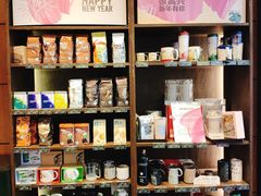 零售区-星巴克(杭州西湖银泰1F店)