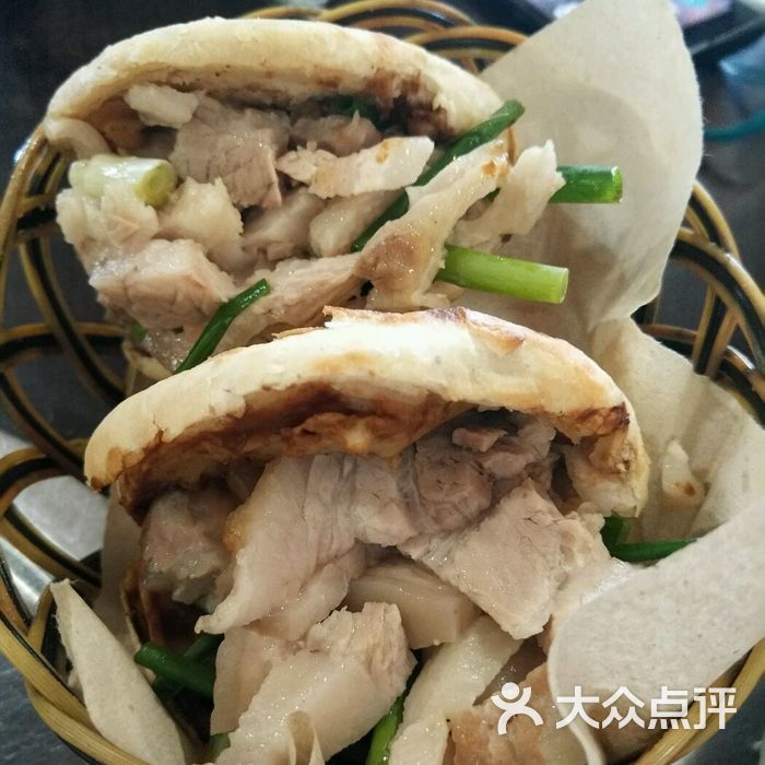 金卯白肉罩火烧