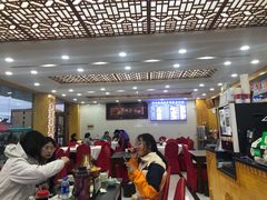 大堂-撒拉人家.酸菜牦牛肉火锅