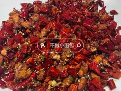 -肖四女乐山跷脚牛肉(滨江天街店)