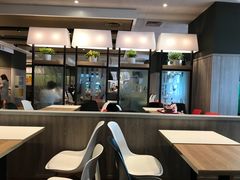 大堂-肯德基(珠峰店)