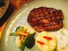 -SISTERS BAR RESTAURANT川意酒馆(嘉善老市H楼店)