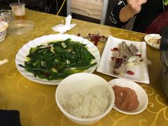 -炕锅羊肉土火锅面片大王