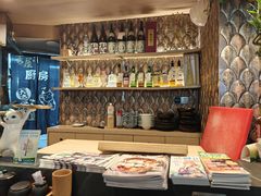 大堂-吉屋·炭烧酒场·秋冬功夫奶汁河豚鱼锅